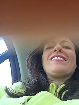 Risky_woman
