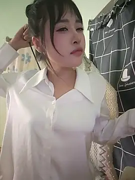 Mina68-cute webcam