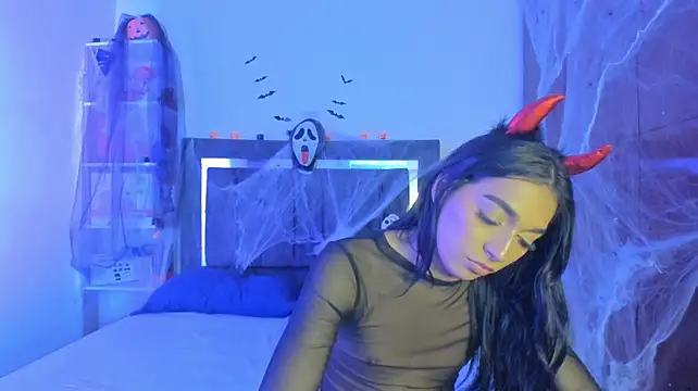Isabella_TransGirl live cam preview