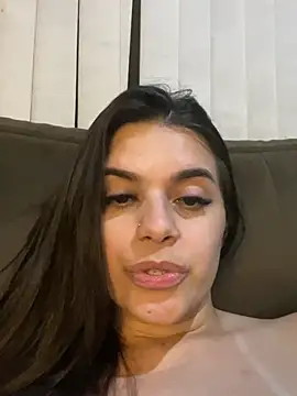 Nandahotcasada webcam