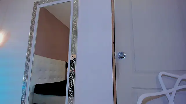 aramjones (F young) - Show tits and nipple clamps⛓️