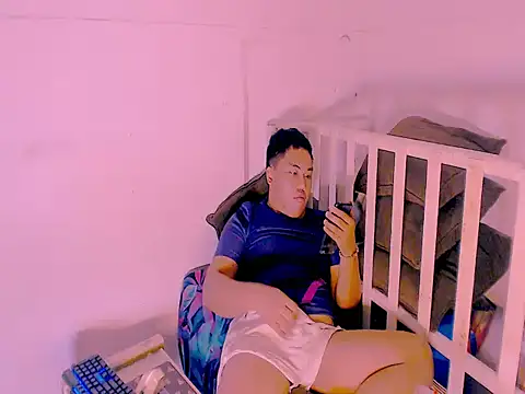 Hardking_69 on Stripchat
