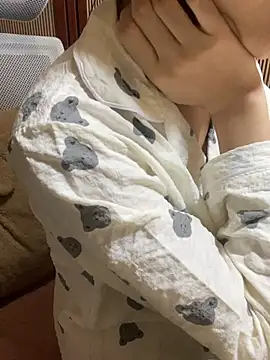 Mina048