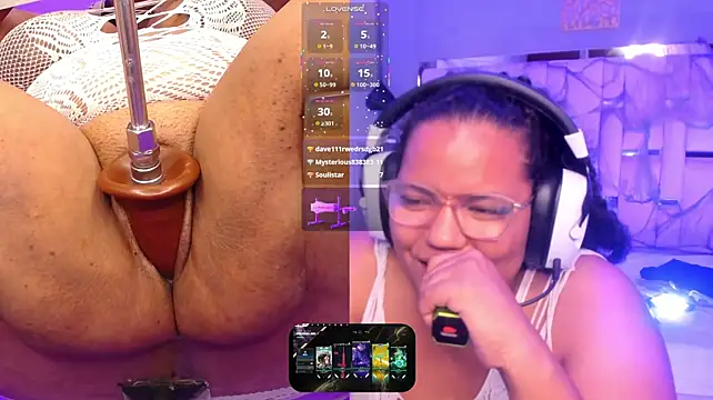 MhiaRey live cam