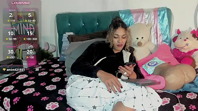 StefanyMiler live now
