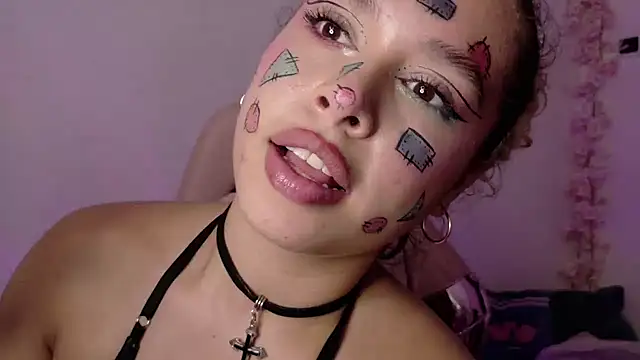 Haelycute live cam on Stripchat