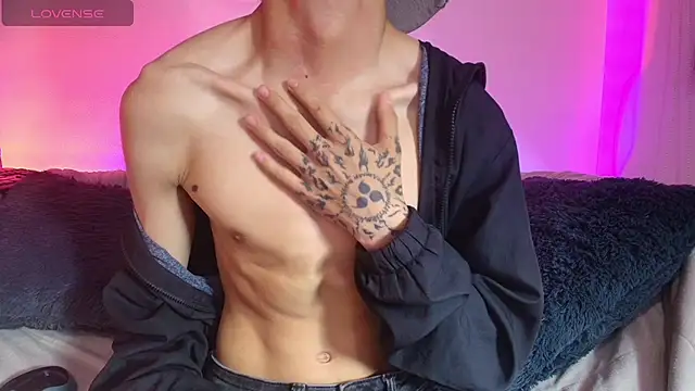 harrylaurent18 (M twink) - Get naked for me 🍆☀️