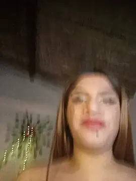 Modèle: alexatiaffy