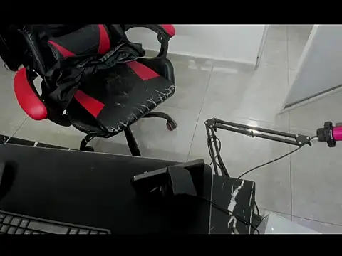 master_findom_leather님의 방송 화면