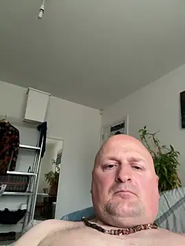 Attila120 live cam