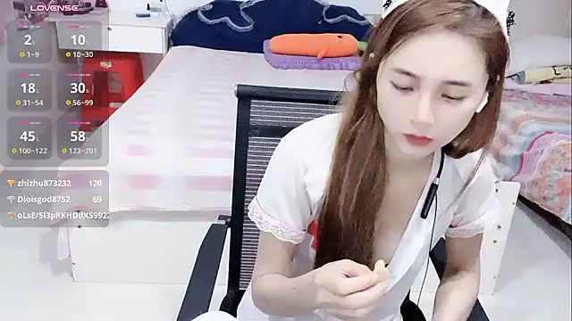 miaomiao-99 live cam on Stripchat
