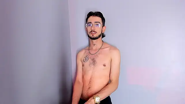 Harry_777_hot live cam on Stripchat
