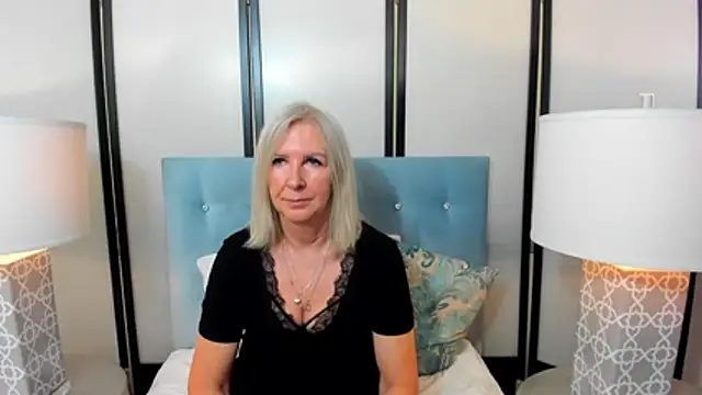 EricaTop live cam on Stripchat