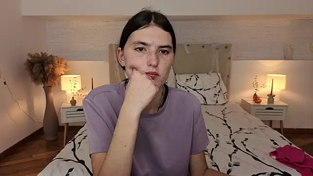 Little_kitt1yy live sex cam
