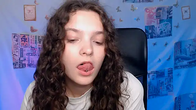 _SusieSu_ live cam on Stripchat