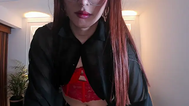 auravg live cam on Stripchat