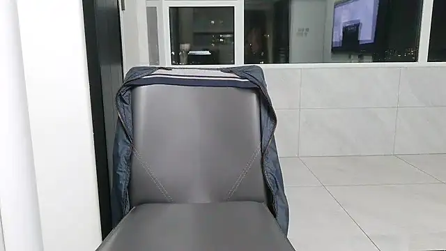 nole_china7 live cam on Stripchat