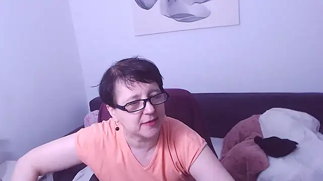 ChristaRose live cam on Stripchat