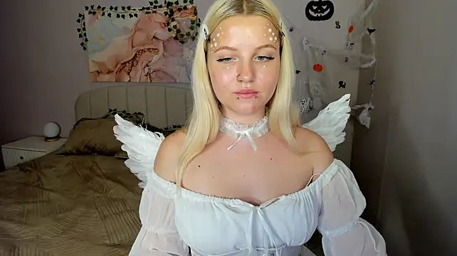 Velvet-Lun live cam on Stripchat