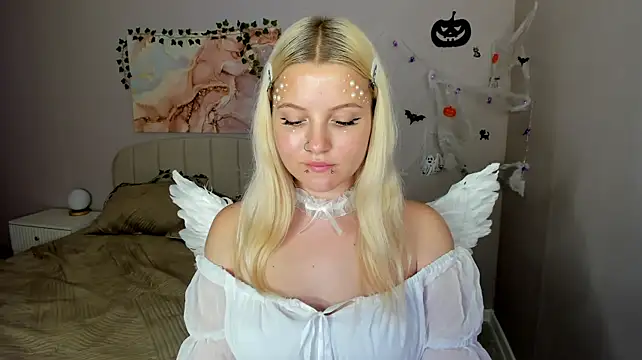 Velvet-Lun live cam on Stripchat
