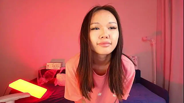 Petitekaya live sex cam