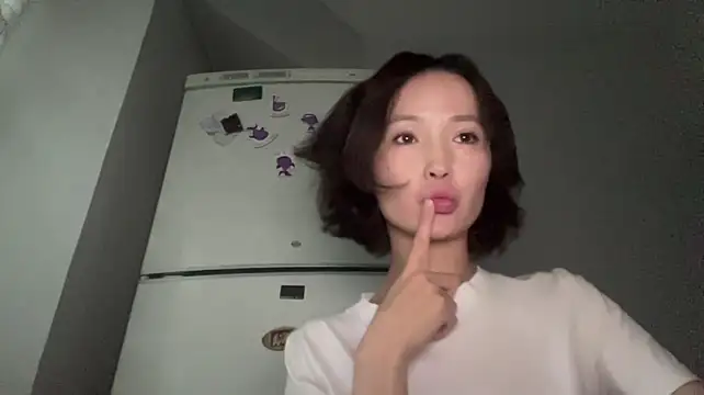 StarHolifield live cam on Stripchat