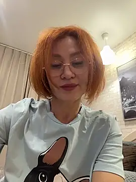 Jullia_Moor