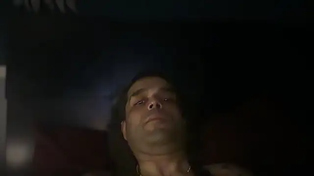 icebergslim281 live cam on Stripchat