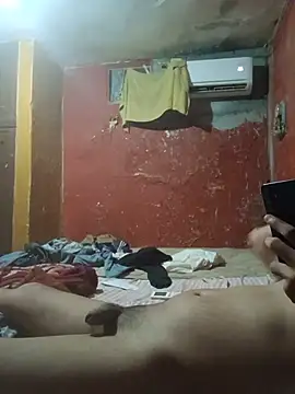 Comandante06 live cam on Stripchat
