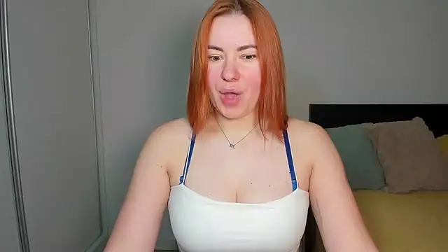 LAYLAxSTAR live cam on Stripchat