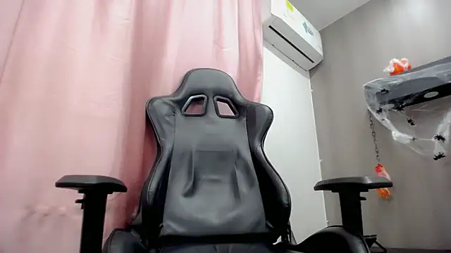 hot_atheltee live cam on Stripchat
