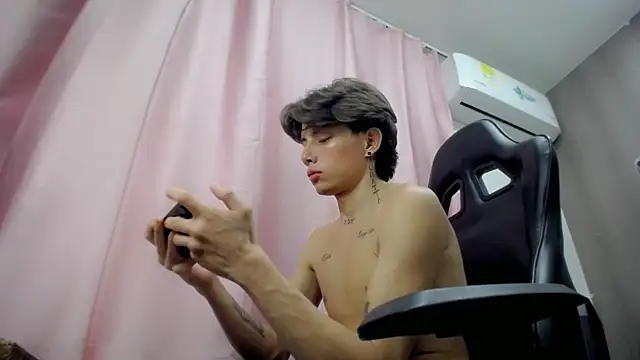 hot_atheltee