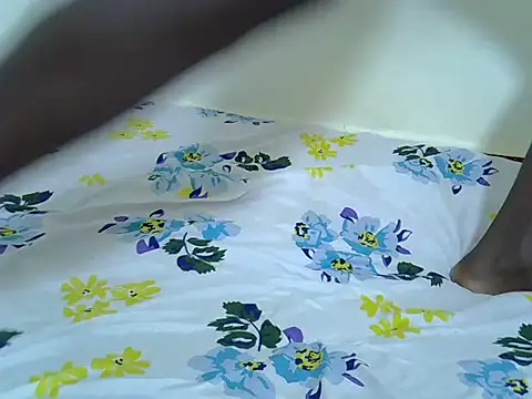 Lilstunners live cam on Stripchat