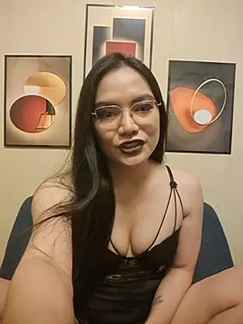 SweetJewel live cam on Stripchat