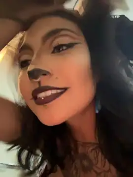 Velvet_Mysstic live cam on Stripchat