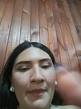 Rebekaah_ live cam on Stripchat