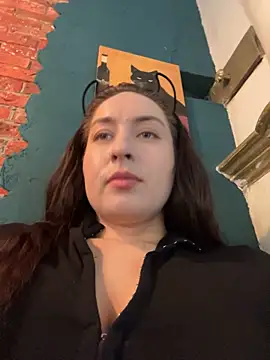 Holly_Play live cam on Stripchat
