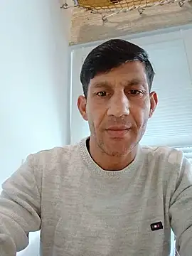 GORDONS10 live cam on Stripchat