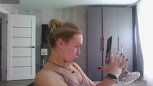 Annie_Cohn live cam on Stripchat