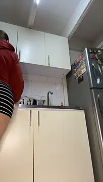 Chloee_Peach live cam on Stripchat