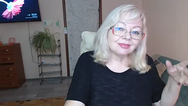 LavandaMay webcam