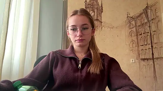 MarkitaHersch live cam on Stripchat