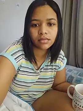 feisty_stunner live now