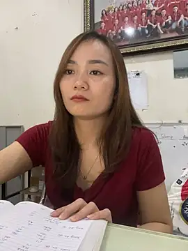 Lily_3324 live now