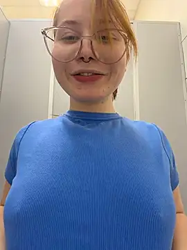SlavicCandy live cam on Stripchat
