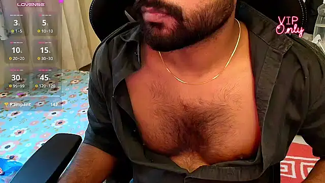 Silvershadde live cam on Stripchat