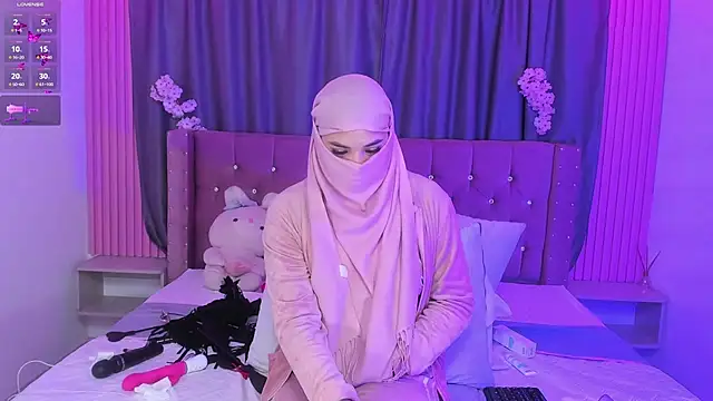 Nayla-Mouna