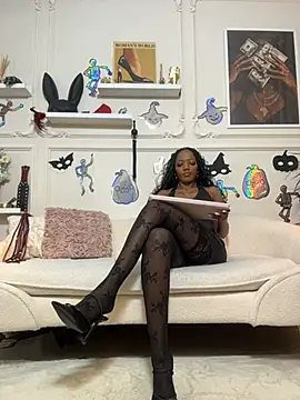 GoddessDreea live cam on Stripchat