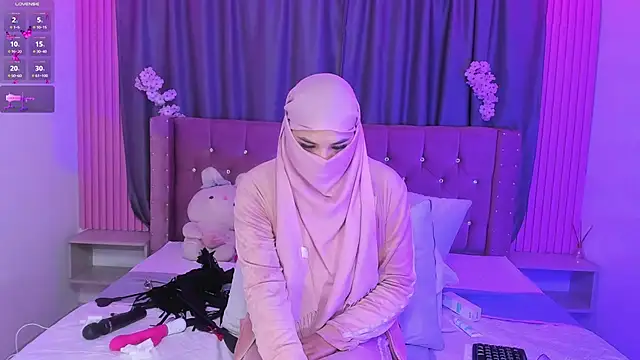 Nayla-Mouna