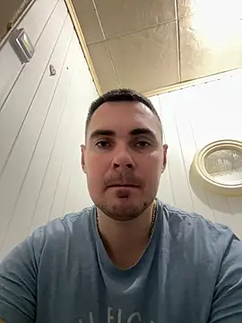 Rowing199456 live cam on Stripchat